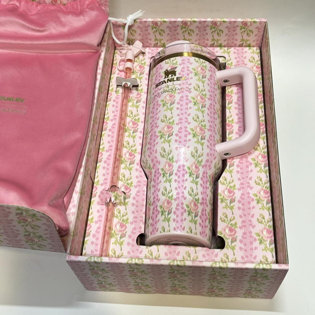 Stanley x LoveShackFancy Quencher H2.0 FlowState 40 oz – Blooming Heirloom