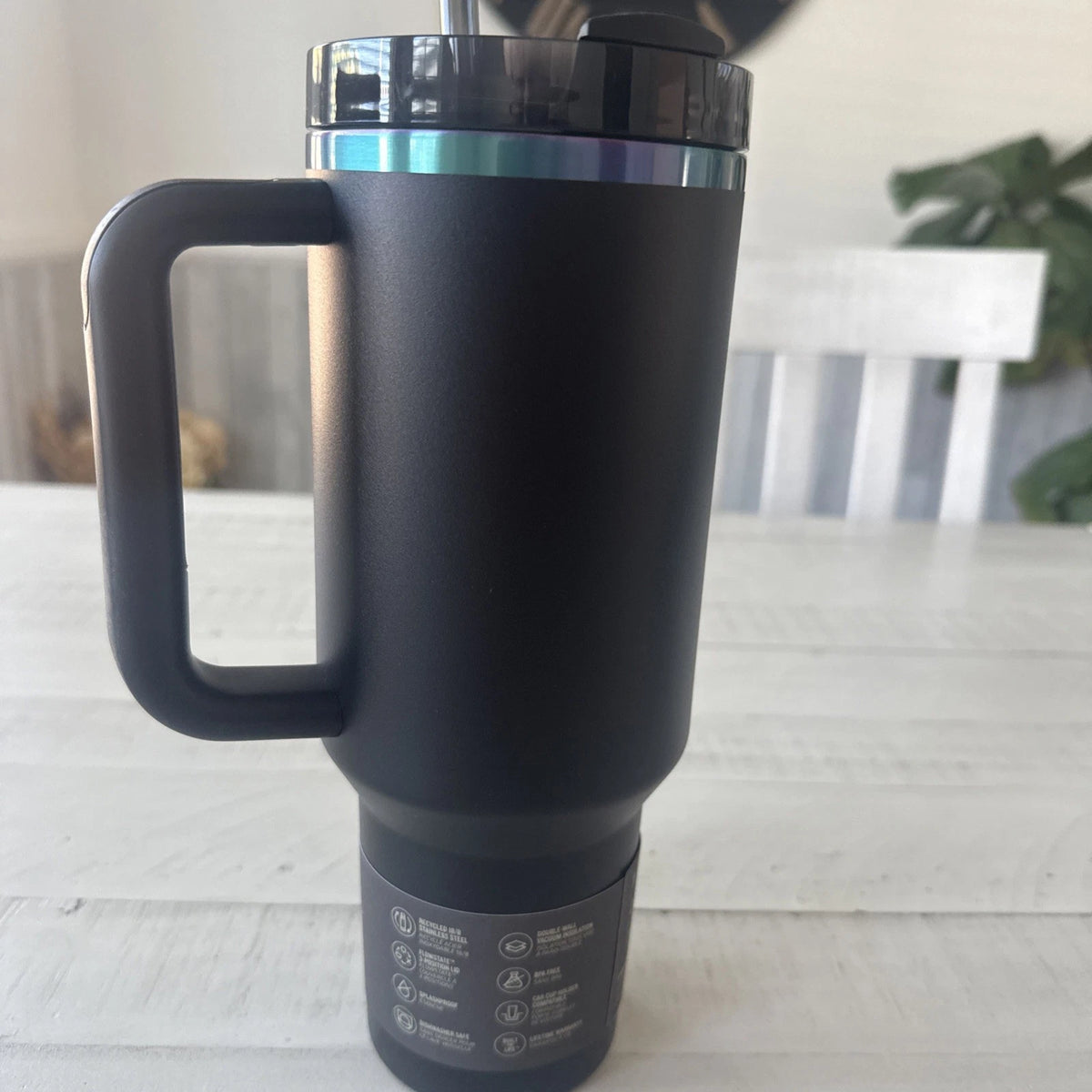 Stanley Quencher H2.0 FlowState Tumbler 40 oz – Black Chroma Limited Edition