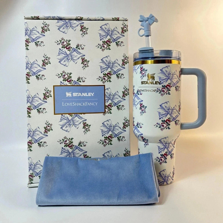 Stanley x LoveShackFancy Holiday Quencher H2.0 FlowState Tumbler 40 oz – Rosa Beaux Blue