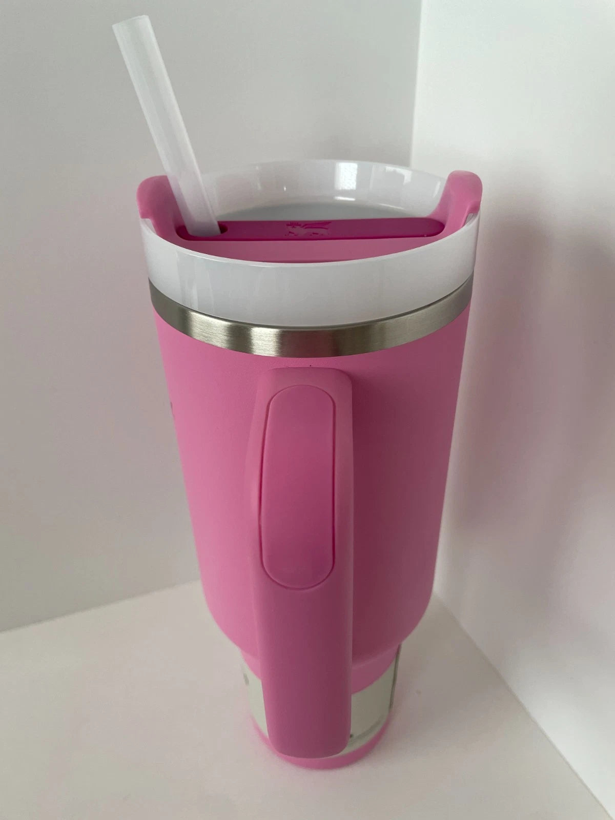 Stanley 40 oz Quencher H2.0 FlowState Tumbler – Peony Pink, Brand New in Box